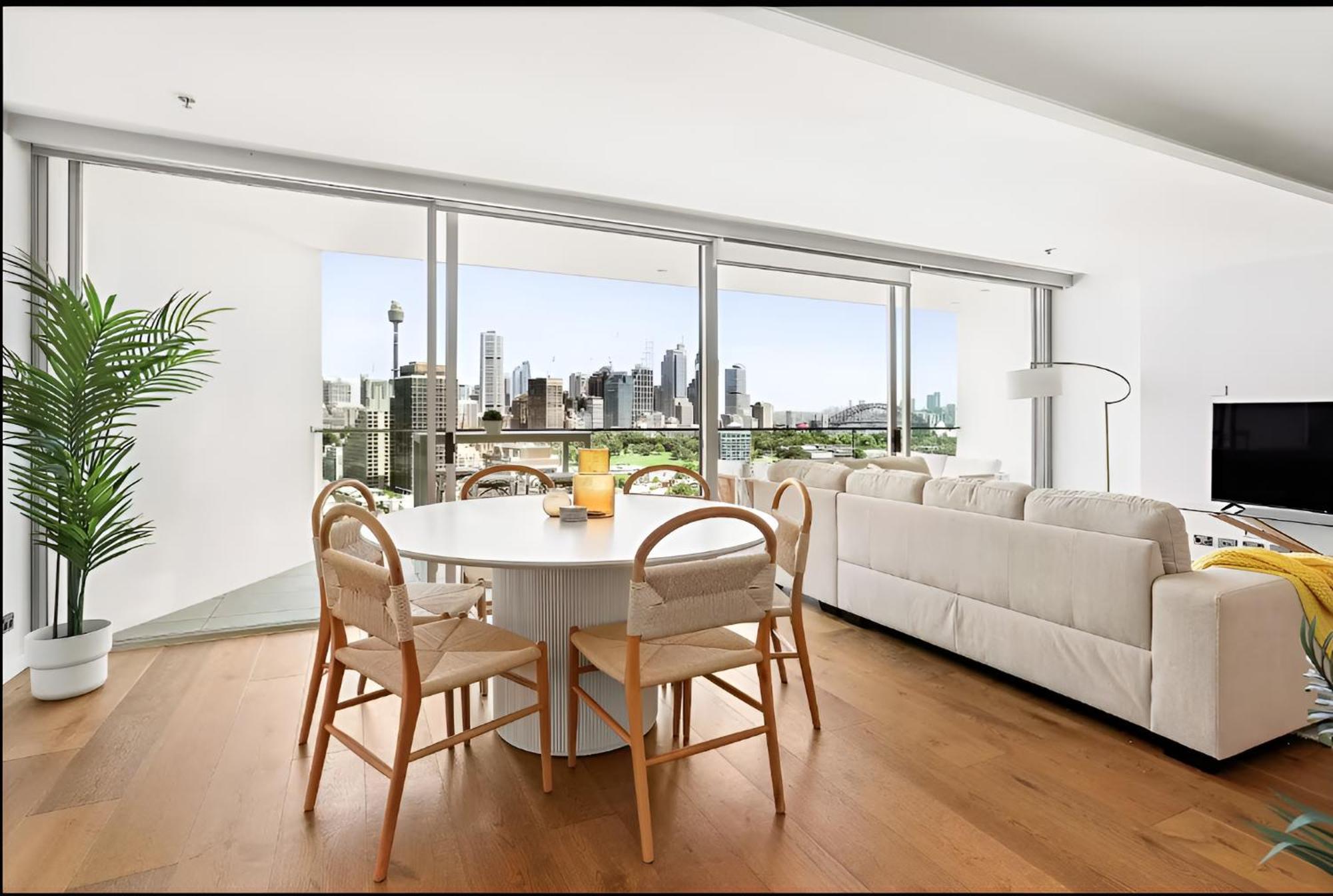 The Epitome Of Luxury With The Amazing Views Apartment Sydney